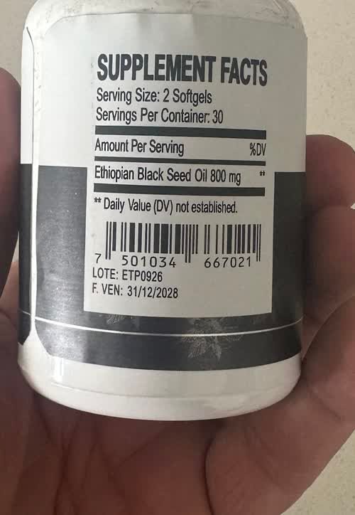 Tabla nutricional: 800 mg de aceite de semilla negra por porción